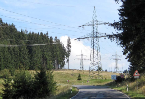 Stromtrasse bei Großbreitenbach