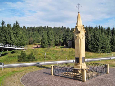 Steht seit 1834 am Rennsteig auf der Oberhofer Höhe.